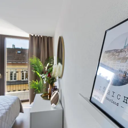 Outstanding Boutique-designer - Private Rooftop Terrace - Fully Equipped Daire Zürih